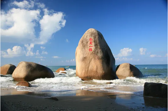 化身蓝海卫士，守护三亚海滨丨PA直营环境首个“海域保洁”项目正式签约进场